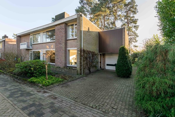 Paulus Potterstraat 17, Son En Breugel